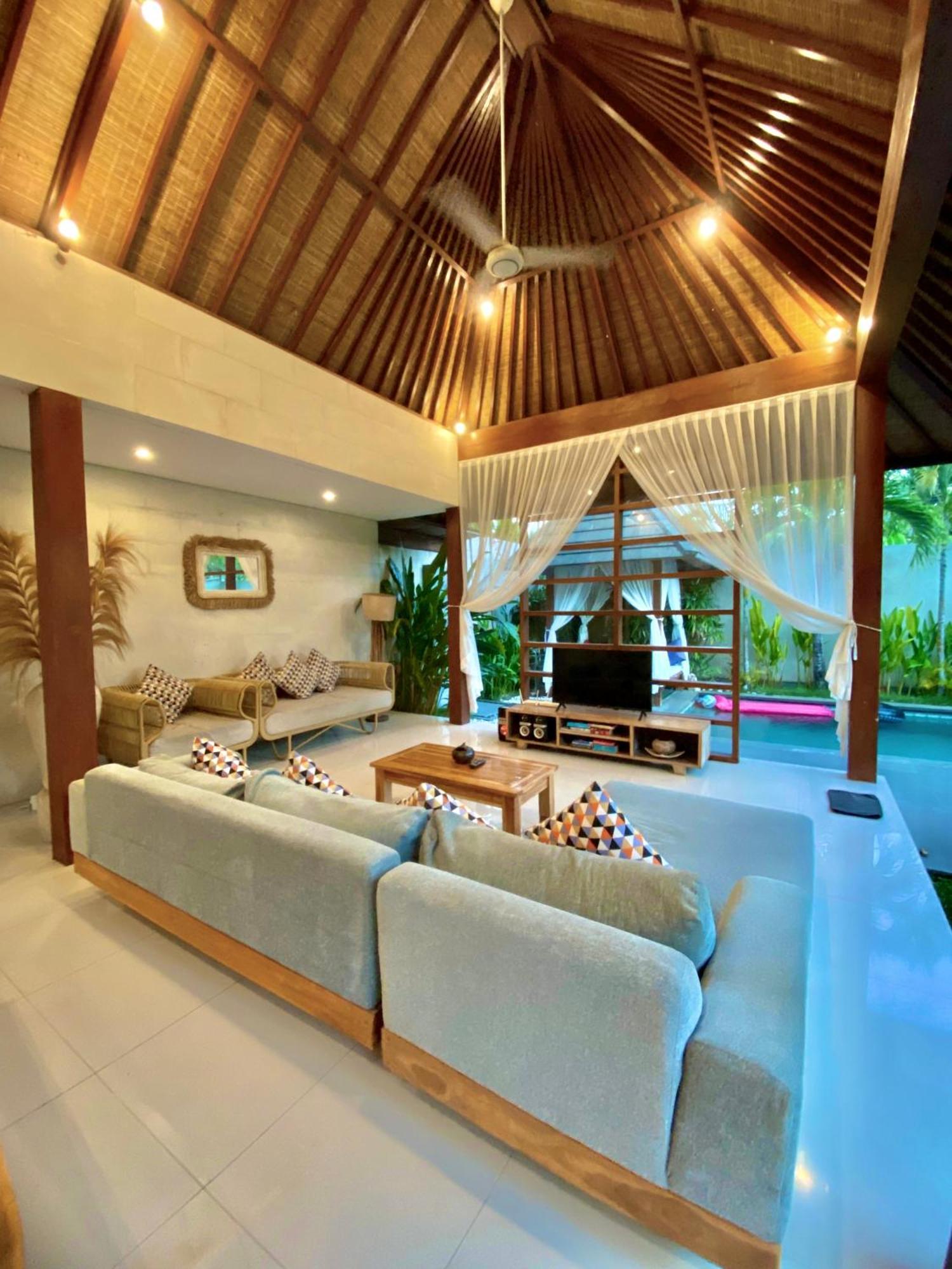 Nil Villa Seminyak Luaran gambar