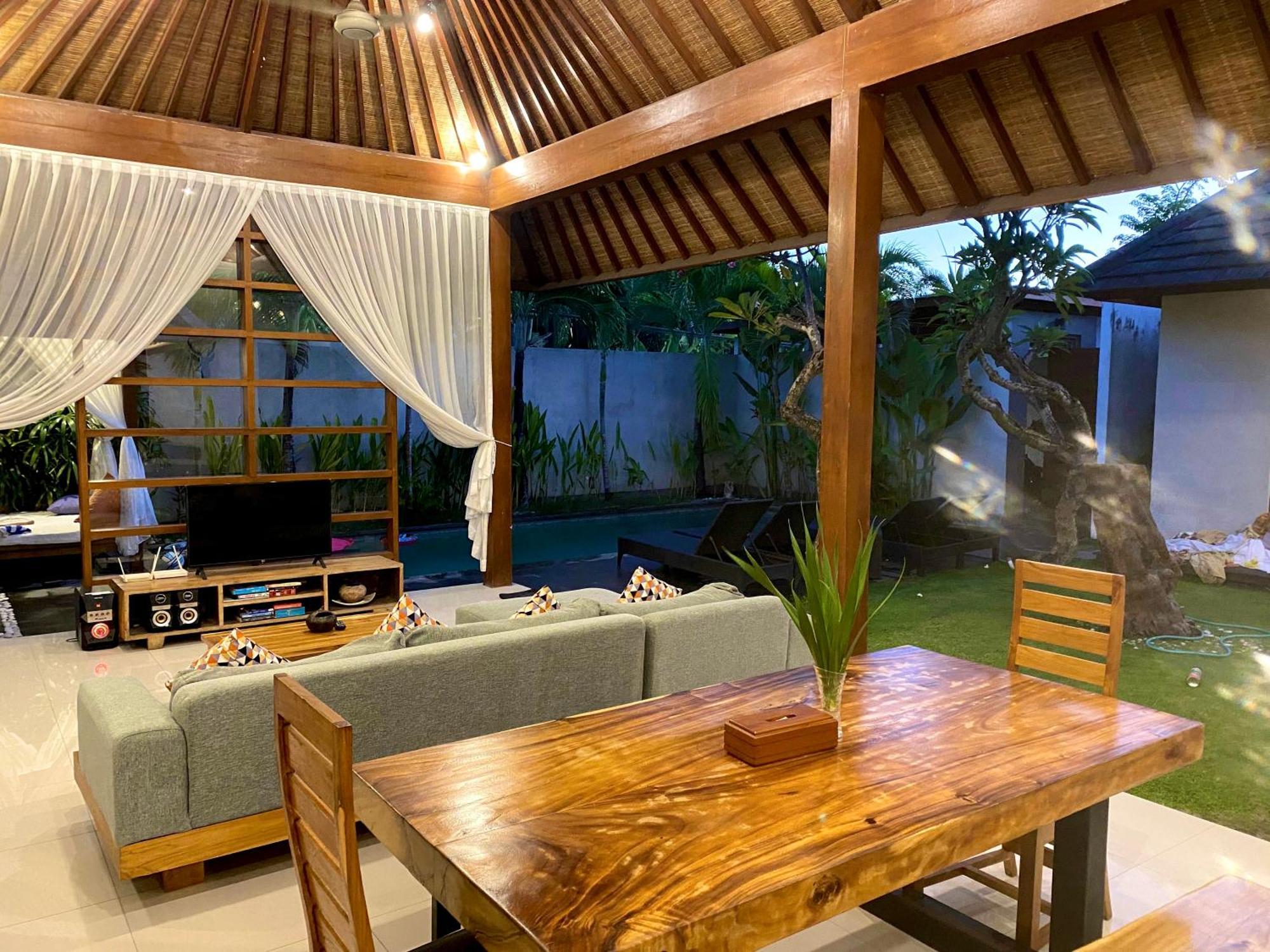 Nil Villa Seminyak Luaran gambar